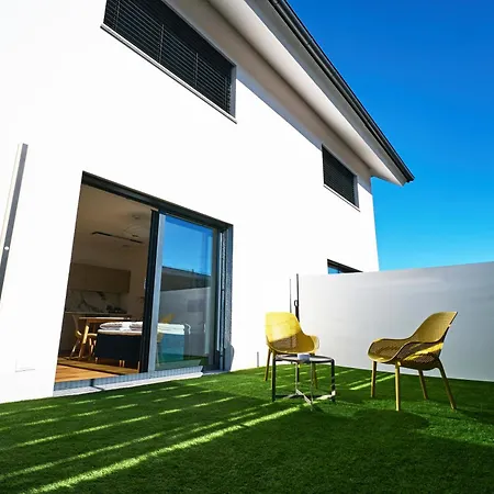 Blue Alpine Nest 公寓 *